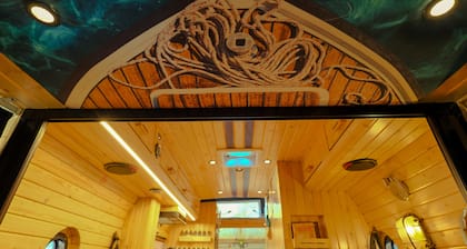POP TOP CAMPERVAN IN INDIA SLEEPS 6 PAX @YODOCAMPERS