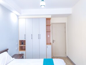1 bedroom, WiFi, bed sheets