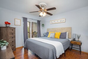 4 bedrooms, iron/ironing board, travel crib, free WiFi