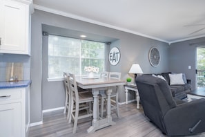 Dining - Winter Special! By SDC, No Stairs, '24 Deck (Branson)