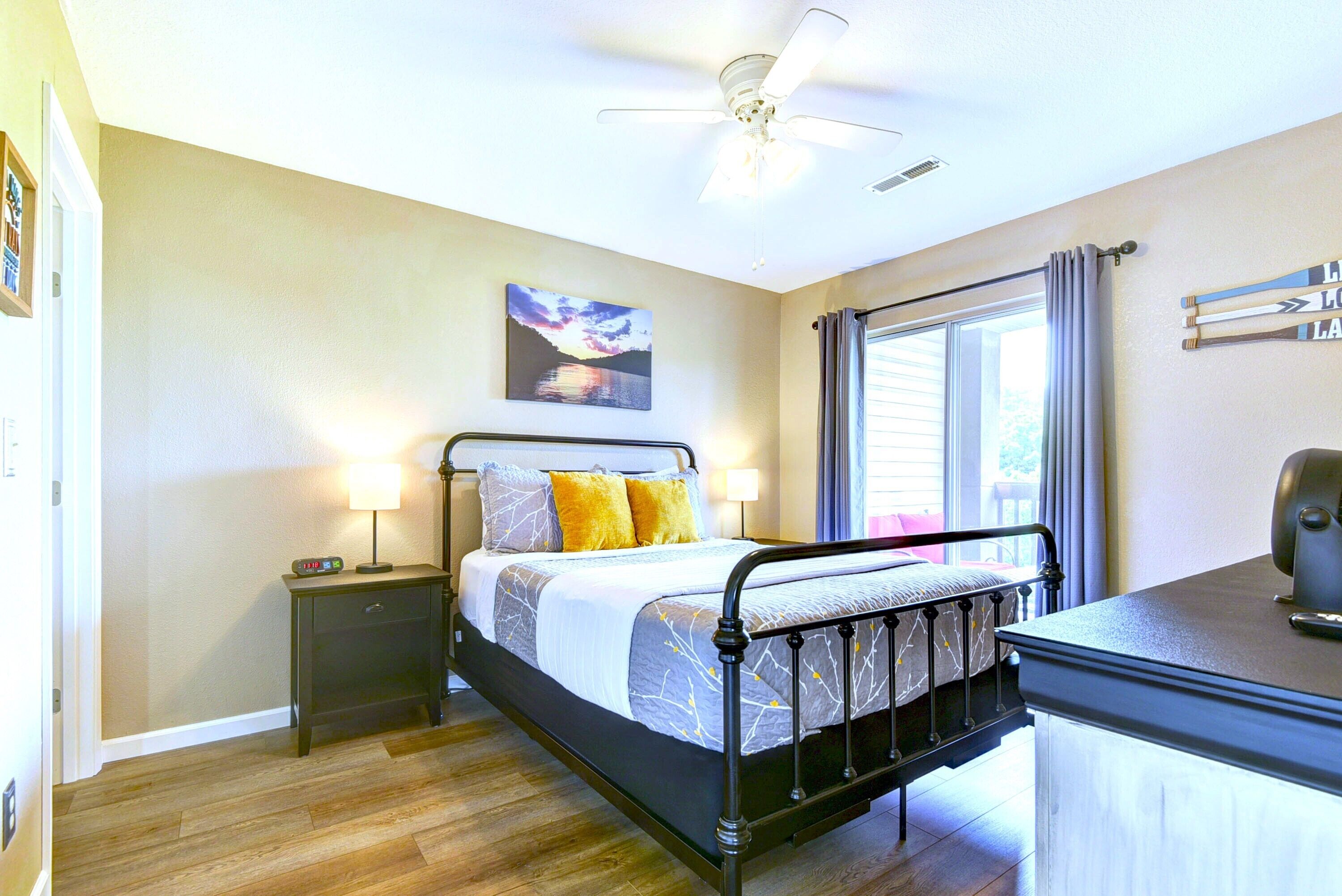 2 habitaciones, tabla de planchar con plancha y cuna de viaje 