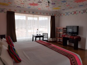 Coffres-forts dans les chambres, bureau, Wi-Fi gratuit, draps fournis