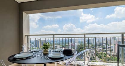 Charlie Thera Ibirapuera