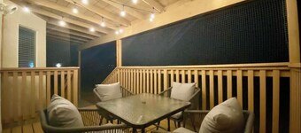 *RARE FIND* GREAT LOCATION*BREWSTER PARK*GAMEROOM*