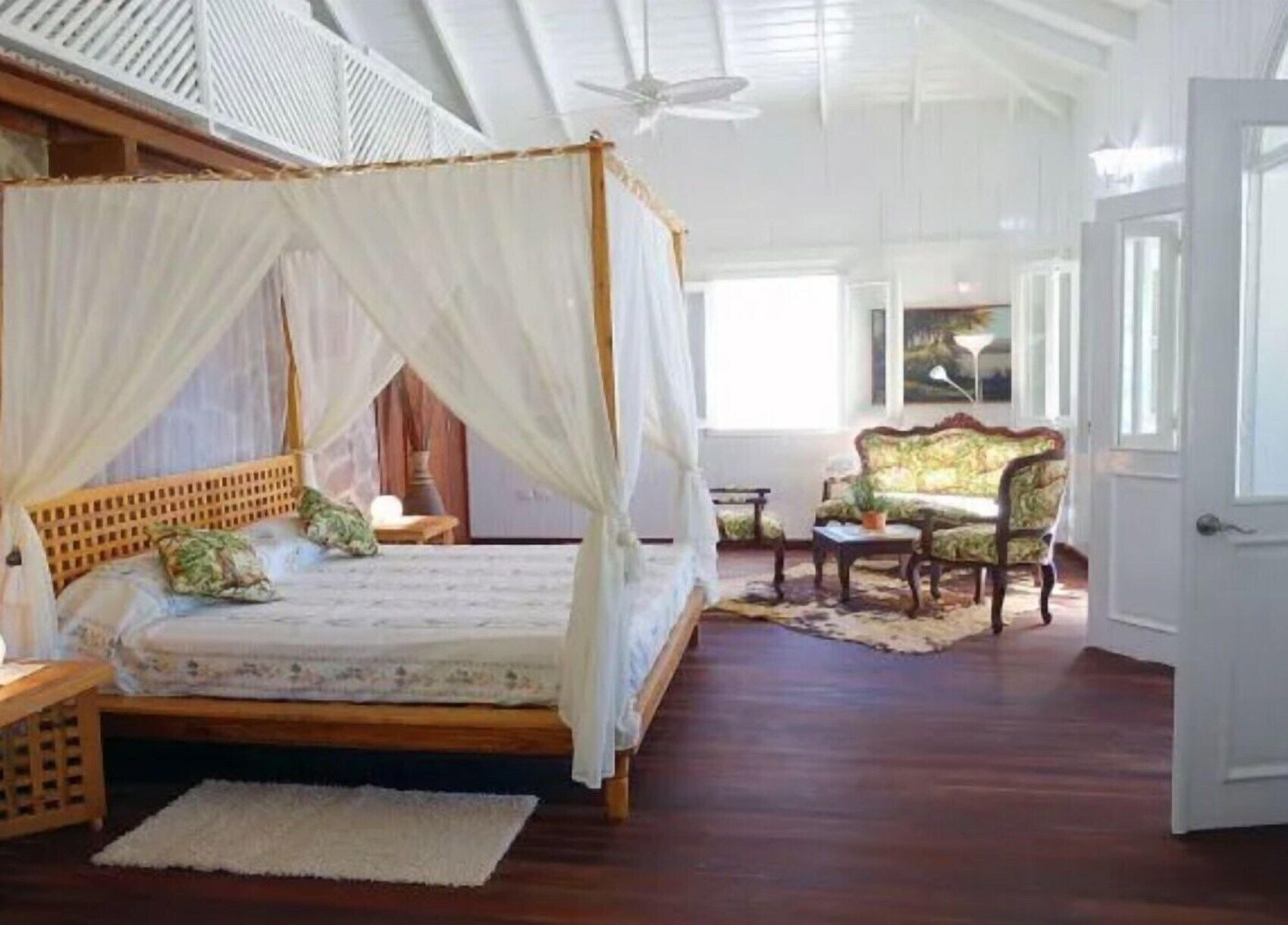 In-room safe, iron/ironing board, free WiFi, bed sheets