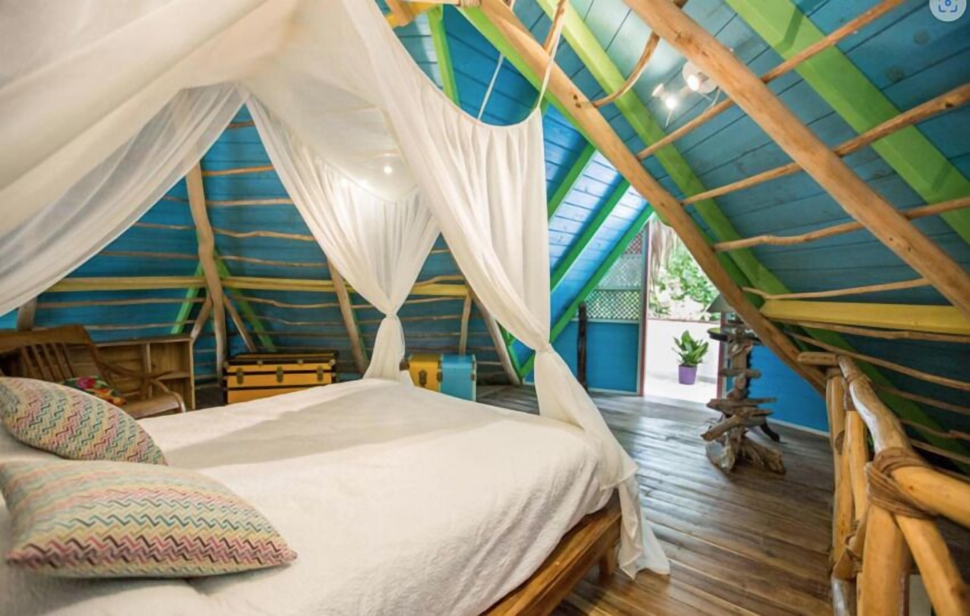 In-room safe, iron/ironing board, free WiFi, bed sheets