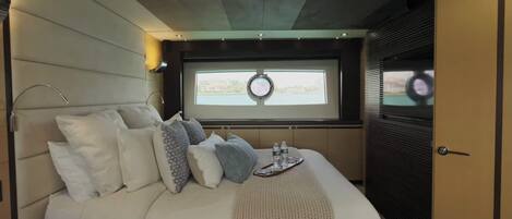 4 makuuhuonetta, internet, vuodevaatteet