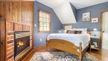 Armistead / Hancock Guest Room | Sábanas de algodón egipcio y ropa de cama de alta calidad