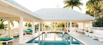 Bed & Breakfast with Lovely Pool and Breathtaking Views