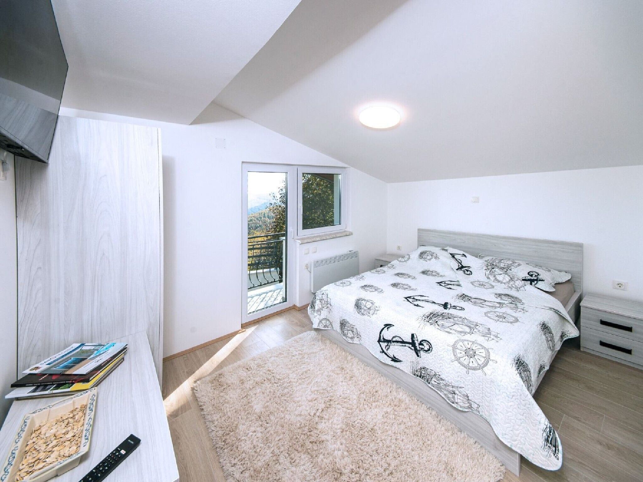 1 bedroom, iron/ironing board, free Internet, bed sheets