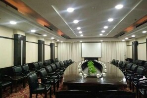 Meeting facility - Hequn Hotel (Xinchang)
