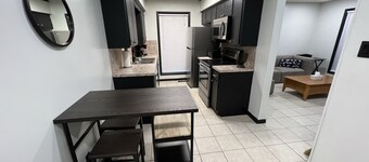 Conveniently located duplex!