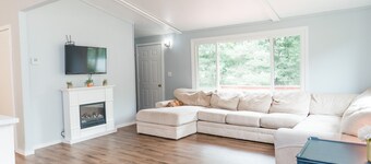 Northwoods Country Getaway! 40 acres to play and enjoy! No Cleaning Fee!!