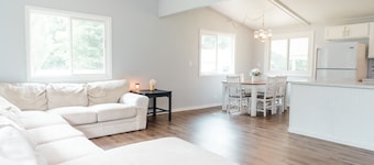 Northwoods Country Getaway! 40 acres to play and enjoy! No Cleaning Fee!!