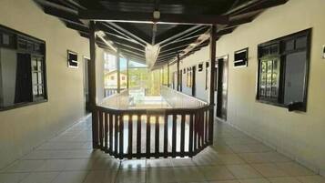 Smart TV 40 polegadas com canais digitais, TV