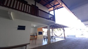 Economy Triple Room | Free WiFi, bed sheets - Pousada Hangar 310 (Navegantes)