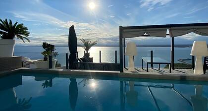 Modern villa 5 minutes from the beach