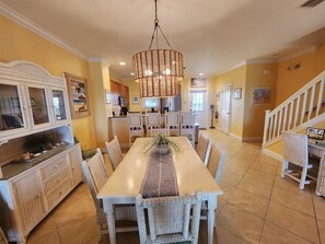 Dining - Gorgeous townhouse at Indigo Reef w. Pool & dock (Marathon)