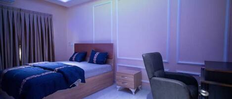 1 Schlafzimmer, Bügeleisen/Bügelbrett