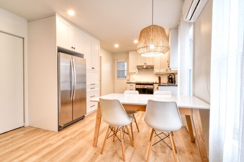 Ste-foy, Apt.3 1/2 Avec Clim et Stationnement Hors rue