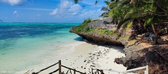 Private Beach Villa & 2 Pools, Sleeps Upto 24