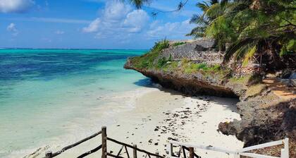 Private Beach Villa & 2 Pools, Sleeps Upto 24