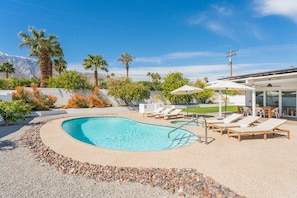 Outdoor pool, a heated pool
