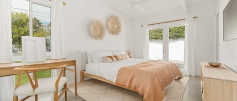 3 bedrooms, in-room safe, desk, iron/ironing board