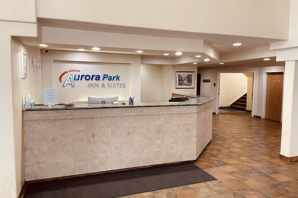 Aurora Park Inn & Suites