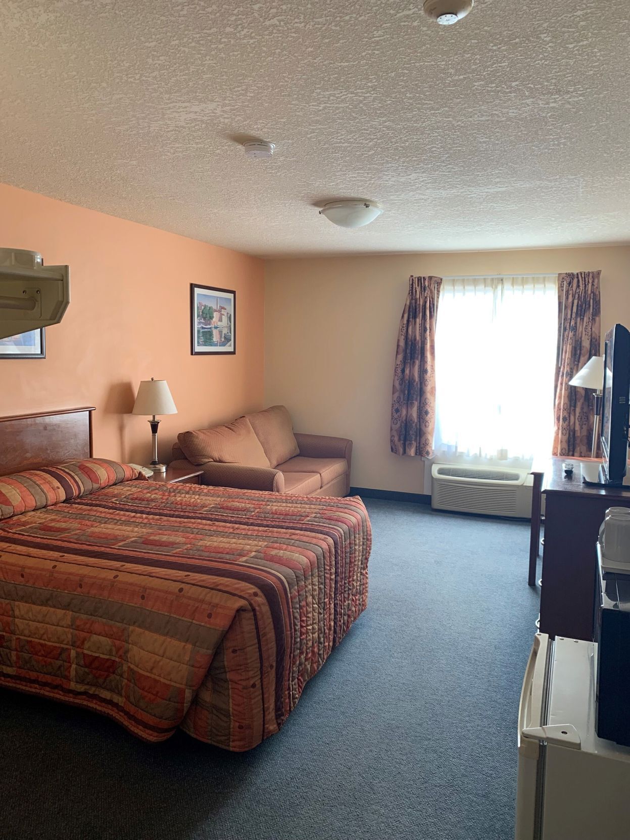 Blackout drapes, iron/ironing board, free WiFi, bed sheets