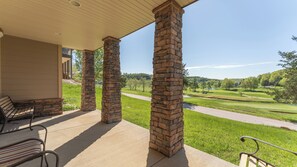 Terrace/patio - Overlooking 9th Green at Osage National Golf Resort (Lake Ozark)