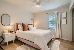 2 bedrooms, iron/ironing board, travel cot, WiFi