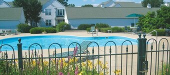 Dubin Condo on Nature Preserve