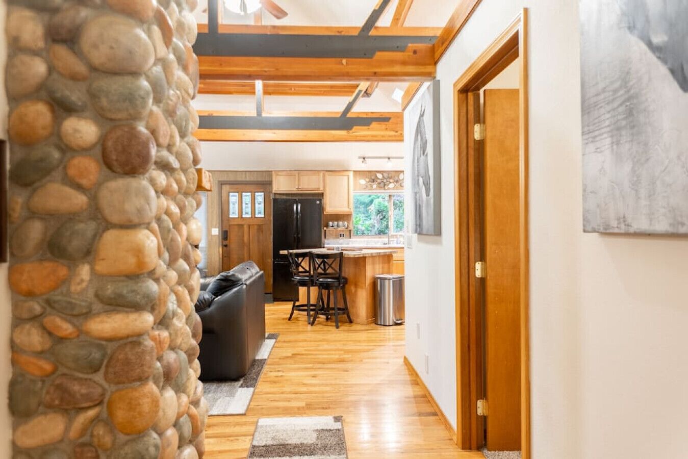 McKenzie River Secluded Luxury Cabin Retreat