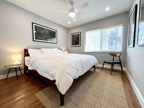 1 slaapkamer, een strijkplank/strijkijzer, gratis wifi, beddengoed