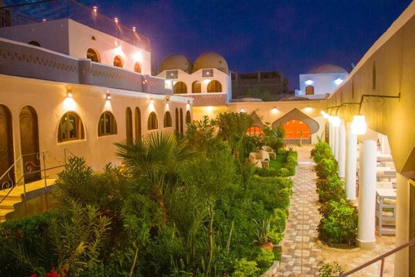 Interior - Desert paradise Hotel (Luxor)