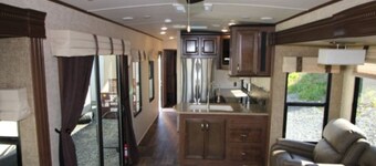 Aberdeen Hillview Retreat