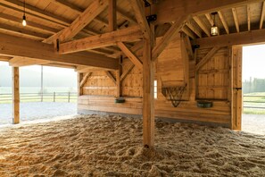 Exterior - Clydesdale Outpost (Whitefish)