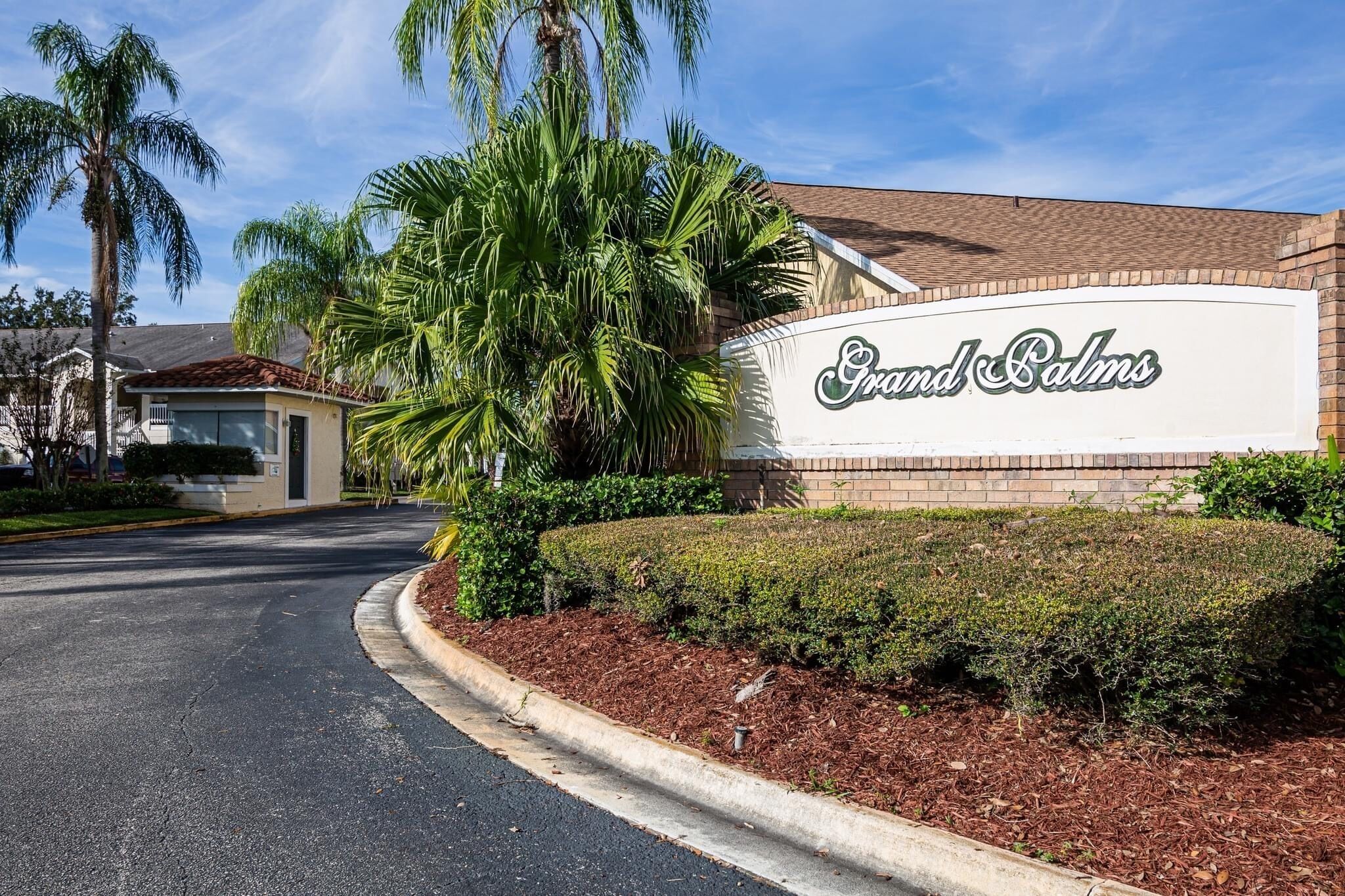 Cozy apartment, two bedrooms, close to Disney Parks.