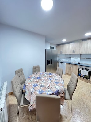 Dining - Apartamento Zaragoza Centro (Zaragoza)