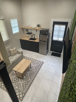 Interior - Modern Ocala Studio Cabin (Ocala)