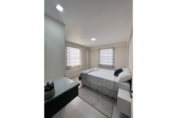 2 bedrooms, in-room safe, iron/ironing board, free WiFi