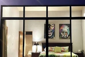 3 bedrooms, in-room safe, iron/ironing board, WiFi