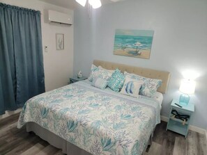 1 室のベッドルーム、旅行用ベビーベッド、WiFi (無料)、ベッドシーツ