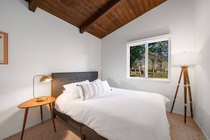 2 habitaciones, cuna de viaje, wifi gratis y ropa de cama 