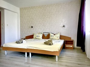 9 Schlafzimmer, WLAN