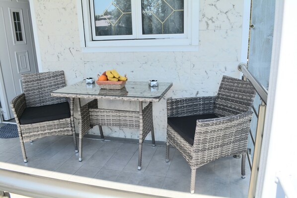 Outdoor dining - Villa Gardiki For2 (corfu)