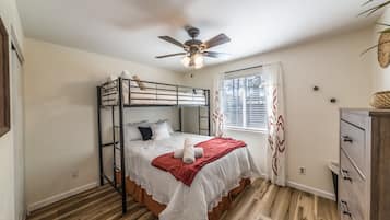 2 bedrooms, iron/ironing board, travel cot, WiFi