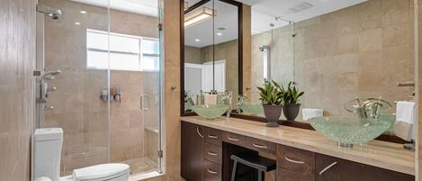Shower, hair dryer, bidet, towels
