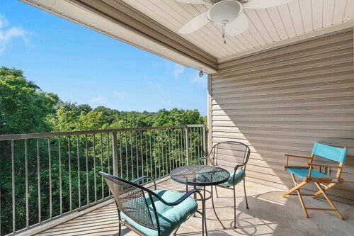 Holiday Hills Getaway - Branson - Golf Resort - Outdoor Pools